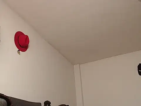 Snapshot of MARIANAWEED chatting on 09/29/25, 08:24 MARIANAWEED online show from 09/29/25, 08:24