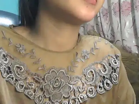 Snapshot of NancyRuvi chatting on 01/25/25, 03:20 NancyRuvi online show from 01/25/25, 03:20