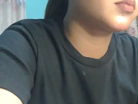 Snapshot of NancyRuvi chatting on 11/04/25, 03:11 NancyRuvi online show from 11/04/25, 03:11