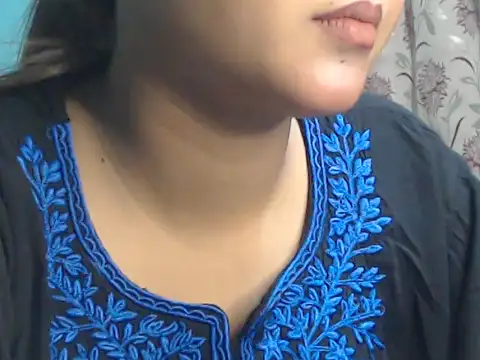 Snapshot of NancyRuvi chatting on 11/09/25, 04:49 NancyRuvi online show from 11/09/25, 04:49