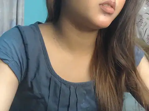 Snapshot of NancyRuvi chatting on 12/14/25, 04:56 NancyRuvi online show from 12/14/25, 04:56