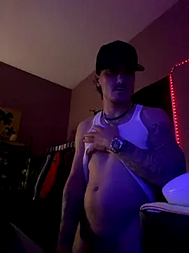 Snapshot of Jbizzle247 chatting on 12/16/25, 04:39 Jbizzle247 online show from 12/16/25, 04:39