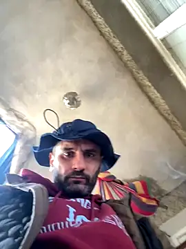 Georgi51906788 online show from 12/17/25, 12:55