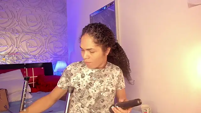 vennus1  online show from 02/21/25, 02:38