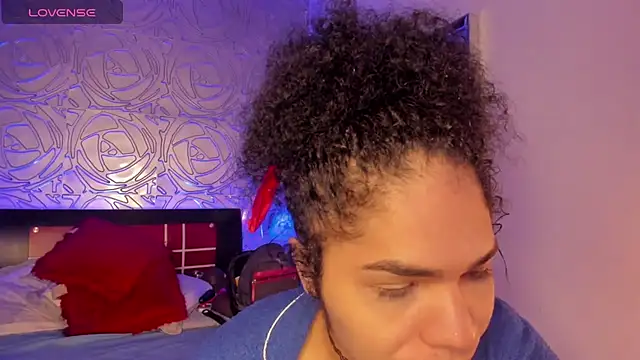 vennus1  online show from 03/05/25, 01:39