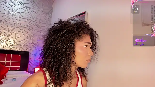 vennus1  online show from 11/14/25, 05:06