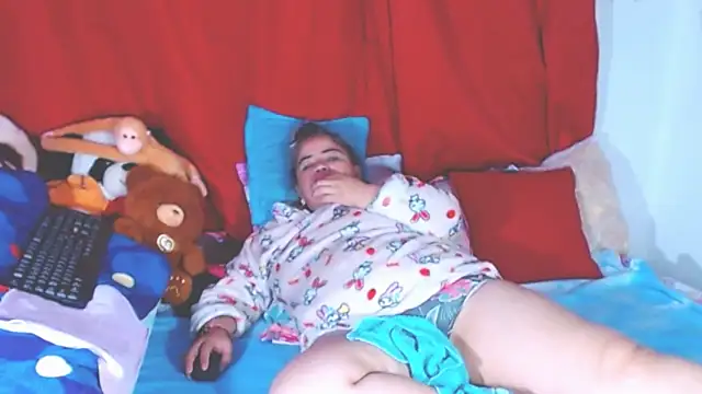 estrellita fugaz16x online show from 11/05/25, 03:17