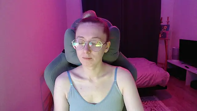 AnabelFrel online show from 10/26/25, 12:38