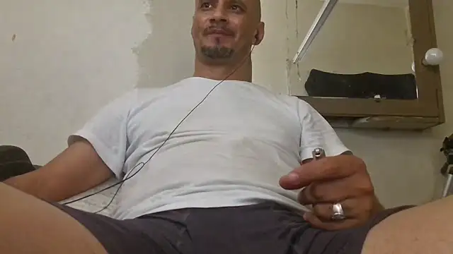 leonar0101 online show from 09/26/25, 03:49