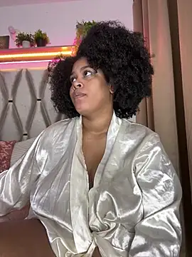 Snapshot of africa_xxx chatting on 02/25/25, 12:14 africa xxx online show from 02/25/25, 12:14