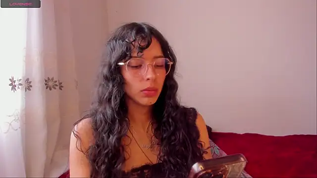 Snapshot of aluna_0310 chatting on 01/08/25, 08:29 aluna 0310 online show from 01/08/25, 08:29