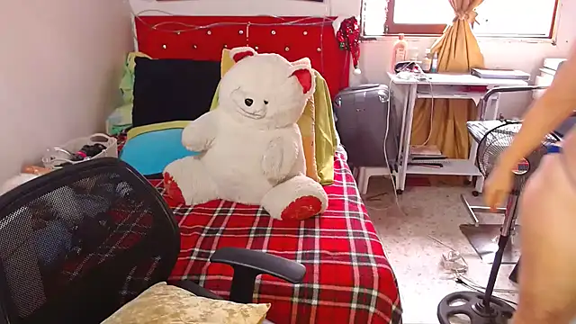 lucy belle bm online show from 03/16/25, 05:50