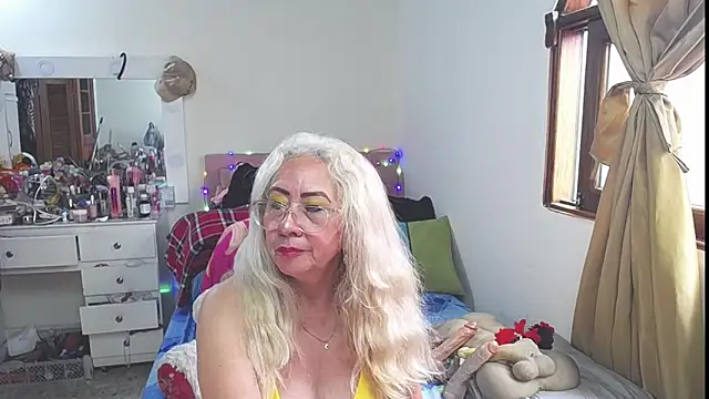 lucy belle bm online show from 11/04/25, 03:33