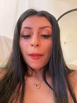 Snapshot of sweetAli_ chatting on 03/13/25, 03:39 sweetAli  online show from 03/13/25, 03:39