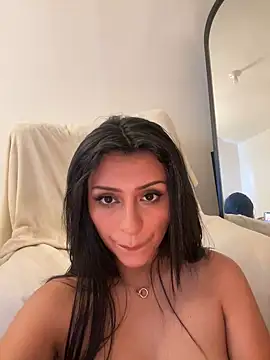 Snapshot of sweetAli_ chatting on 03/14/25, 12:18 sweetAli  online show from 03/14/25, 12:18