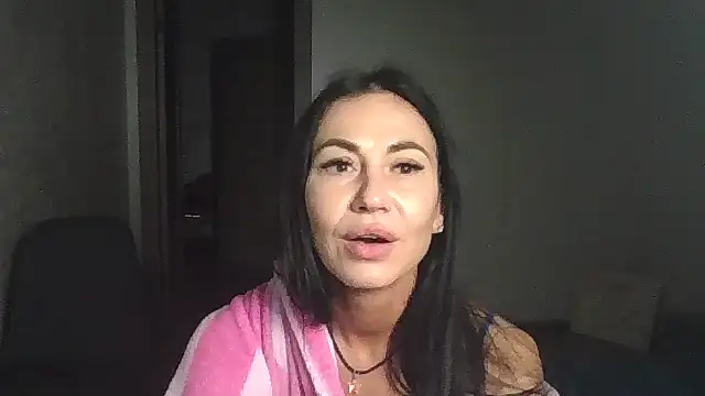 JulianaGold1 online show from 01/29/25, 09:17