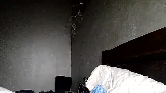 JulianaGold1 online show from 03/16/26, 08:24