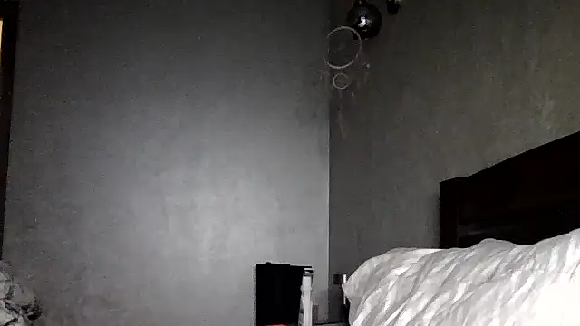 JulianaGold1 online show from 03/20/26, 04:23