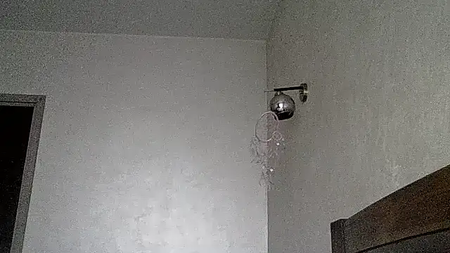 JulianaGold1 online show from 04/17/26, 04:48