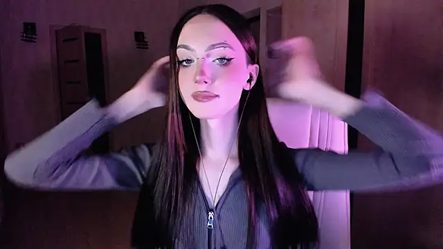 Snapshot of Alice__Aris chatting on 10/02/25, 03:52 Alice  Aris online show from 10/02/25, 03:52