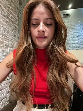 Snapshot of alana15 chatting on 12/27/24, 11:53 alana15 online show from 12/27/24, 11:53