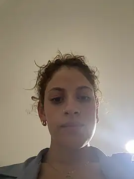 Snapshot of alana15 chatting on 02/05/25, 12:31 alana15 online show from 02/05/25, 12:31