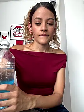 alana15 online show from 10/21/25, 08:20