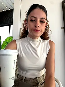 alana15 online show from 12/04/25, 09:12