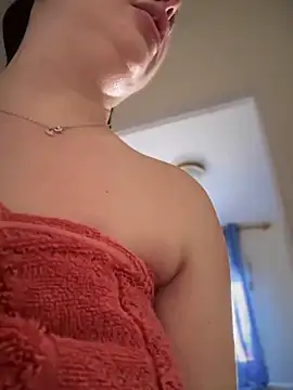 AlisaWhite online show from 12/05/24, 09:28