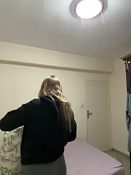 AlisaWhite online show from 02/05/26, 08:52