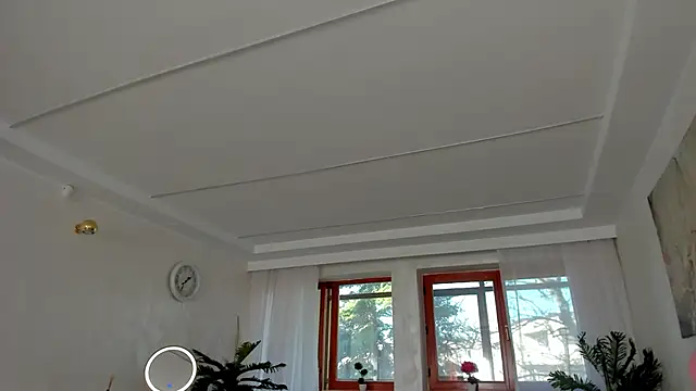 Snapshot of TiffanyHouston_ chatting on 03/07/25, 06:57 TiffanyHouston online show from 03/07/25, 06:57