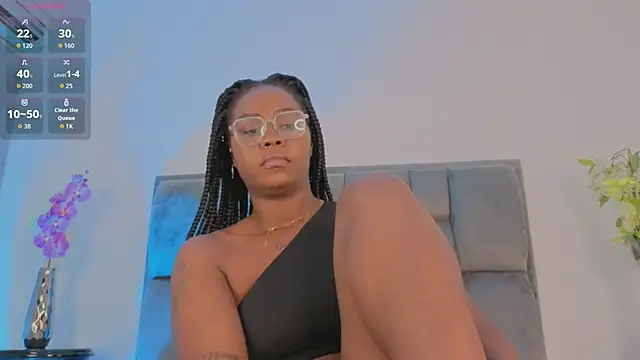 tanyyaa online show from 12/15/25, 11:42