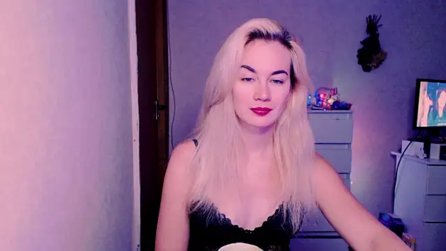 xxxcharismaaa online show from 07/27/26, 06:53