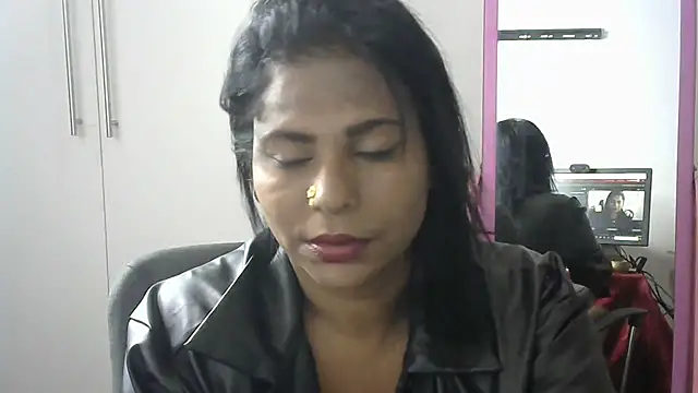 sunshinelady  online show from 12/18/24, 09:58