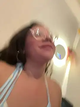 Vivi Kvsh online show from 03/24/26, 10:15