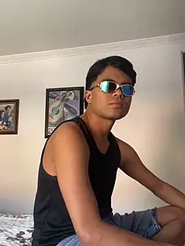 pinedasex777 online show from 02/05/25, 07:42