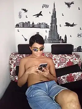 pinedasex777 online show from 02/17/25, 08:36