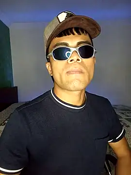 pinedasex777 online show from 09/15/25, 10:43