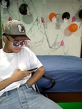 pinedasex777 online show from 10/13/25, 06:24