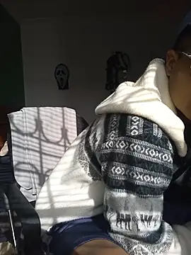 pinedasex777 online show from 11/02/25, 12:51