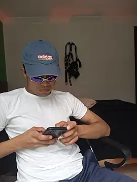 pinedasex777 online show from 11/05/25, 03:23