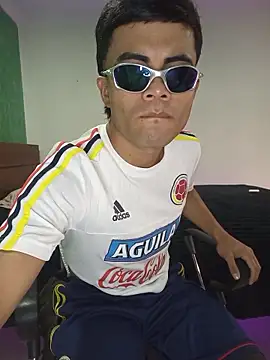 pinedasex777 online show from 11/17/25, 10:10