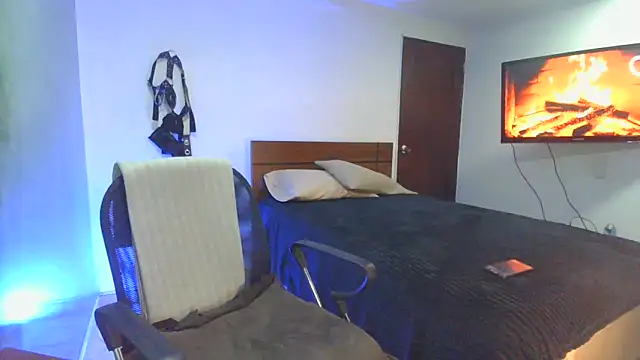 pinedasex777 online show from 11/18/25, 10:41