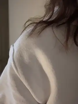 MaiseKnox online show from 12/06/24, 09:02