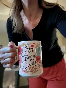 MaiseKnox online show from 12/08/24, 03:13