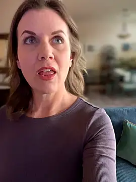 MaiseKnox online show from 02/12/26, 10:05