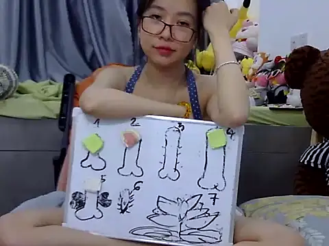 Cute Ruby01 online show from 01/07/25, 03:33