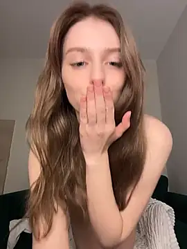 AnikaBest online show from 04/19/26, 08:22