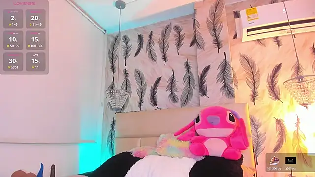 Snapshot of Vivi_prinncess chatting on 11/24/25, 11:04 Vivi prinncess online show from 11/24/25, 11:04