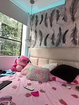 Snapshot of Vivi_prinncess chatting on 11/28/25, 03:36 Vivi prinncess online show from 11/28/25, 03:36